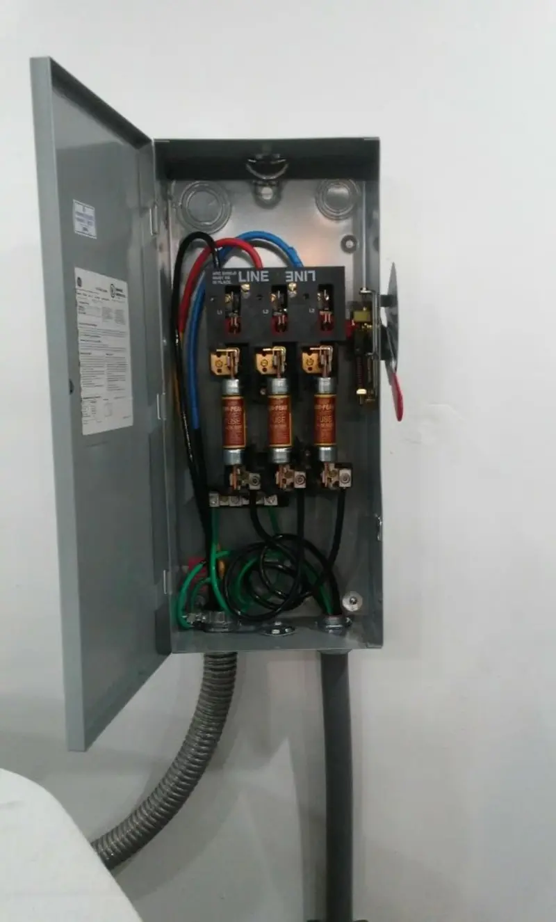 Three-phase disconnect switch installed for Smoke Detector Installation in Chesapeake Beach